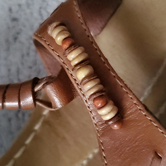 EARTH SHOE 'Liberty' Sandals - Picture 5 of 11